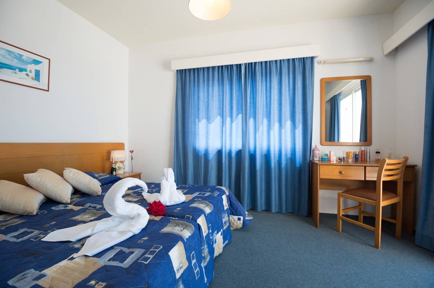 Sunny-Hill-Room-13