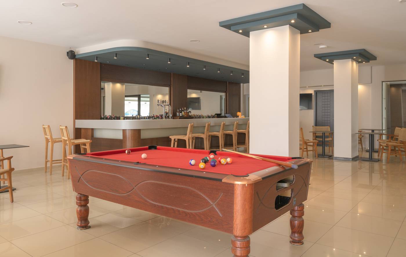 Sergios-Hotel-Bar-56