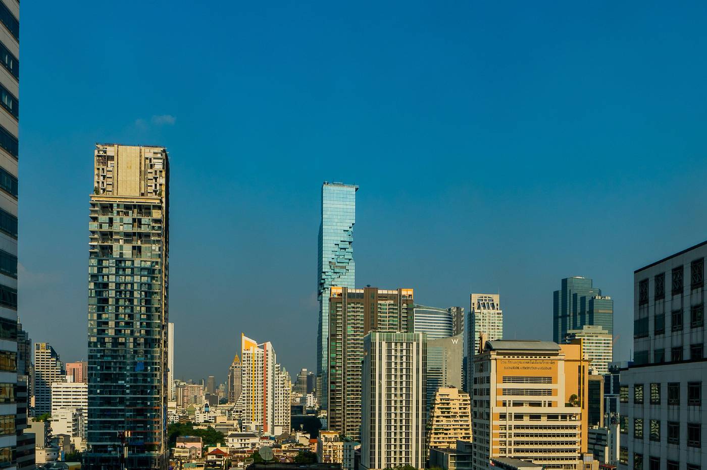 Holiday-Inn-Bangkok-Silom-General-view-74