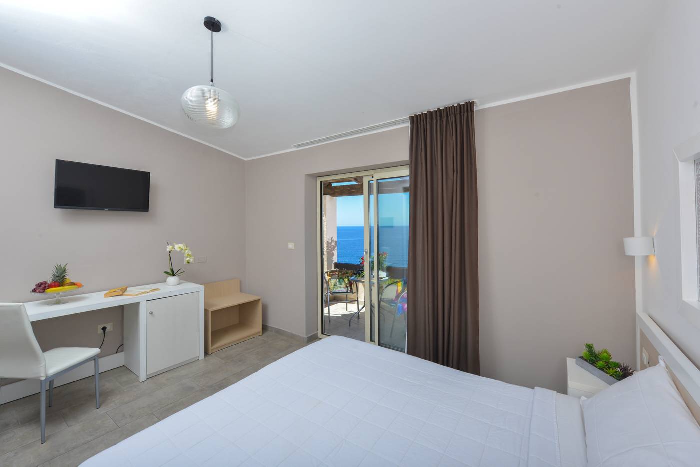 Castelsardo-Resort-Village-Room-15