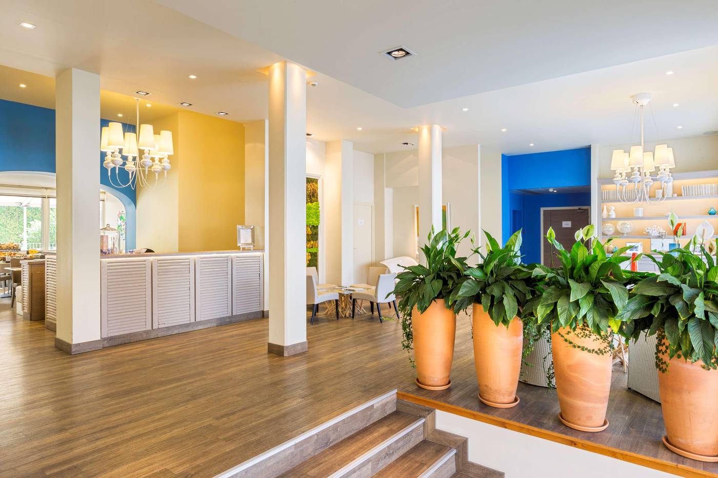 Best-Western-Hotel-Matisse-Lobby-55