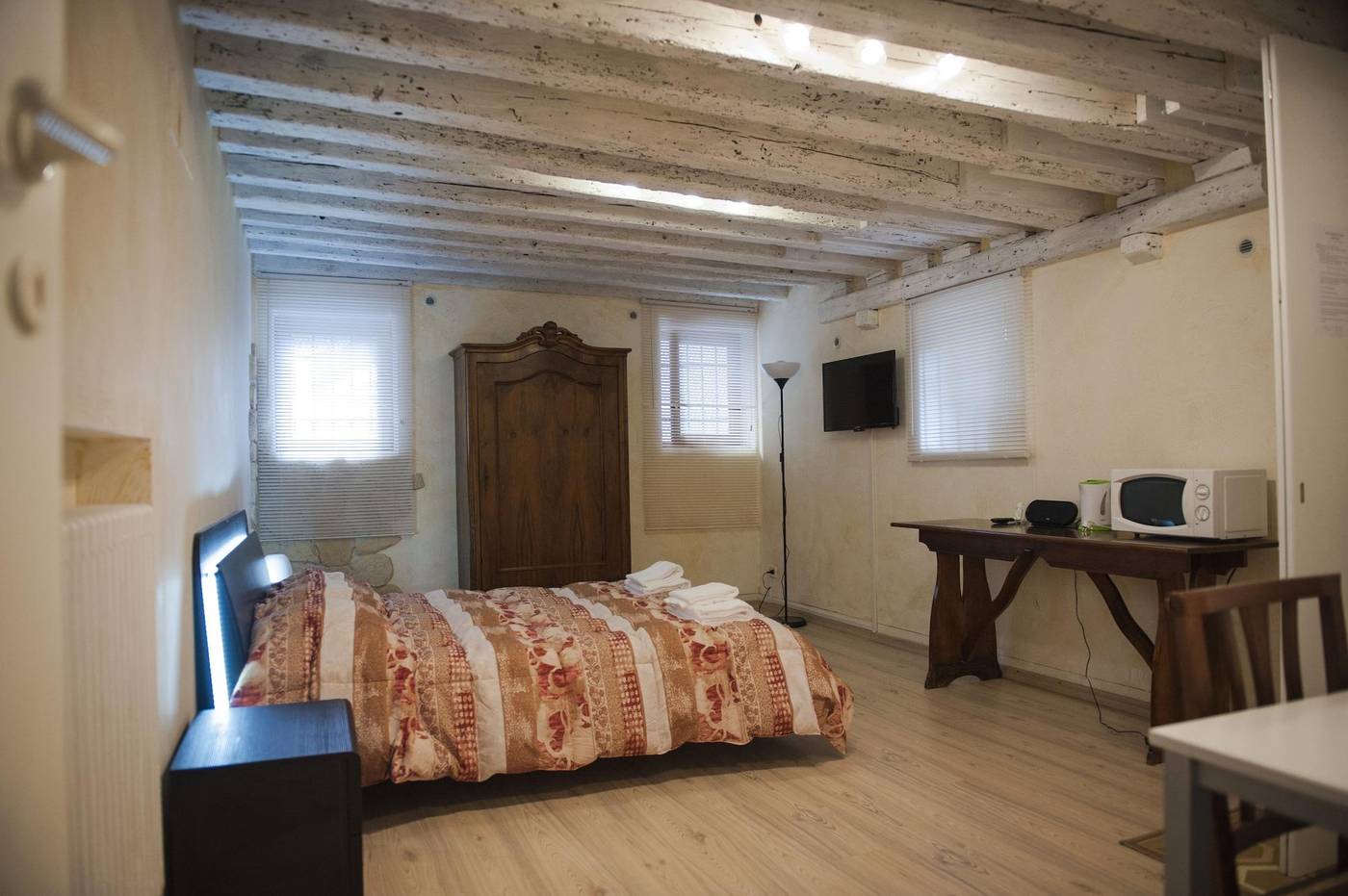 Porta-Orientalis-Venice-Room-11