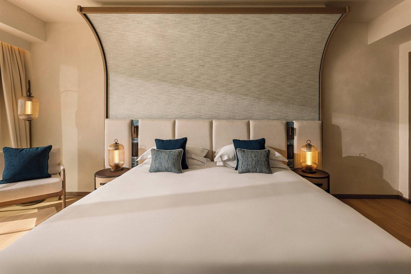 Mazzaro-Sea-Palace-Room-15