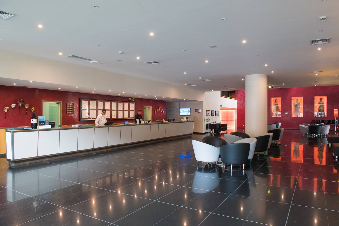 Vila-Gale-Opera-Lobby-16