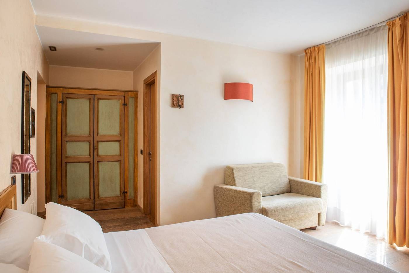 Hotel-99-Cannelle-Room-12