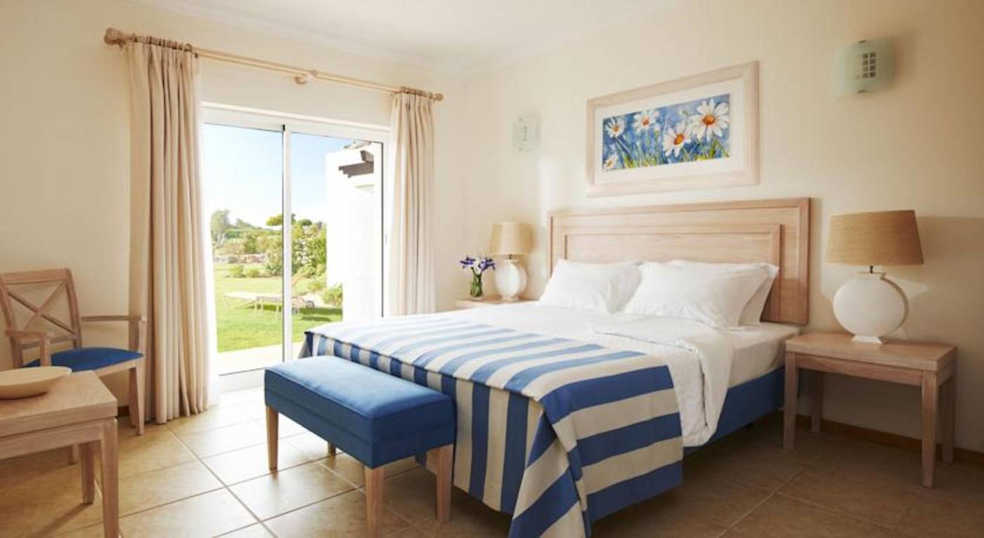 Vale-D-Oliveiras-Quinta-Resort-And-Spa-Room-28
