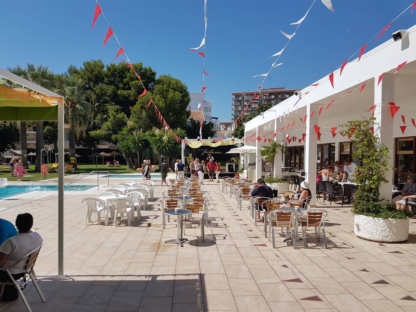 San-Fermin-Terrace-14