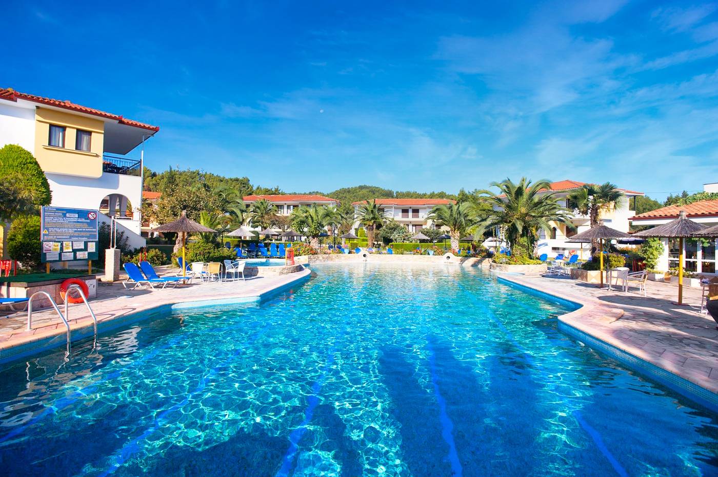 Chrousso-Village-Pool-12