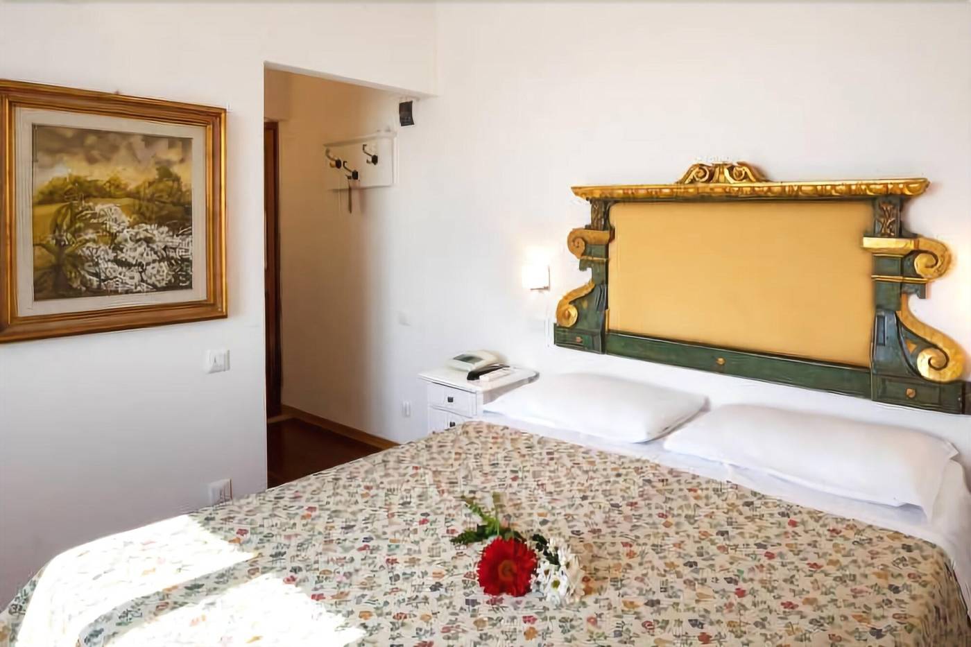 Hotel-Porta-Romana-Room-10