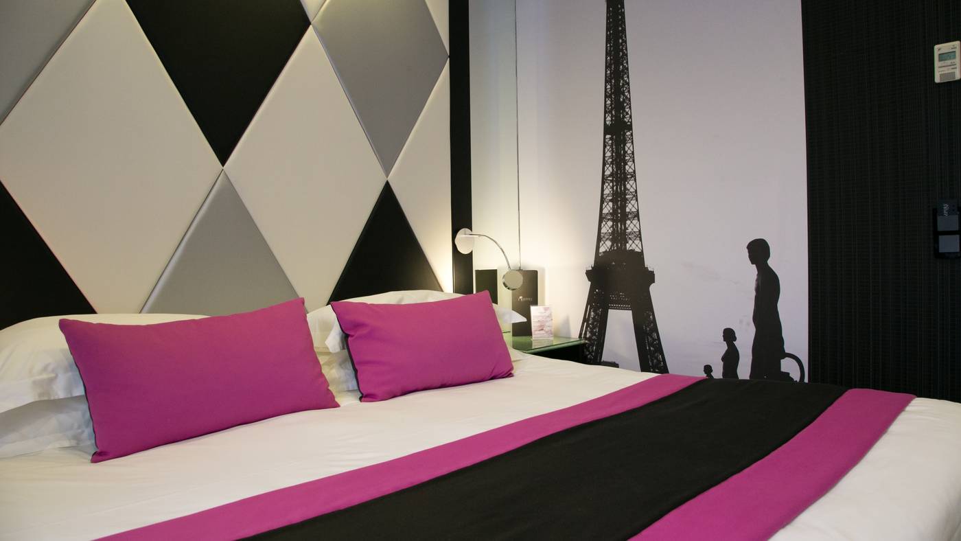 L-Empire-Paris-Room-31