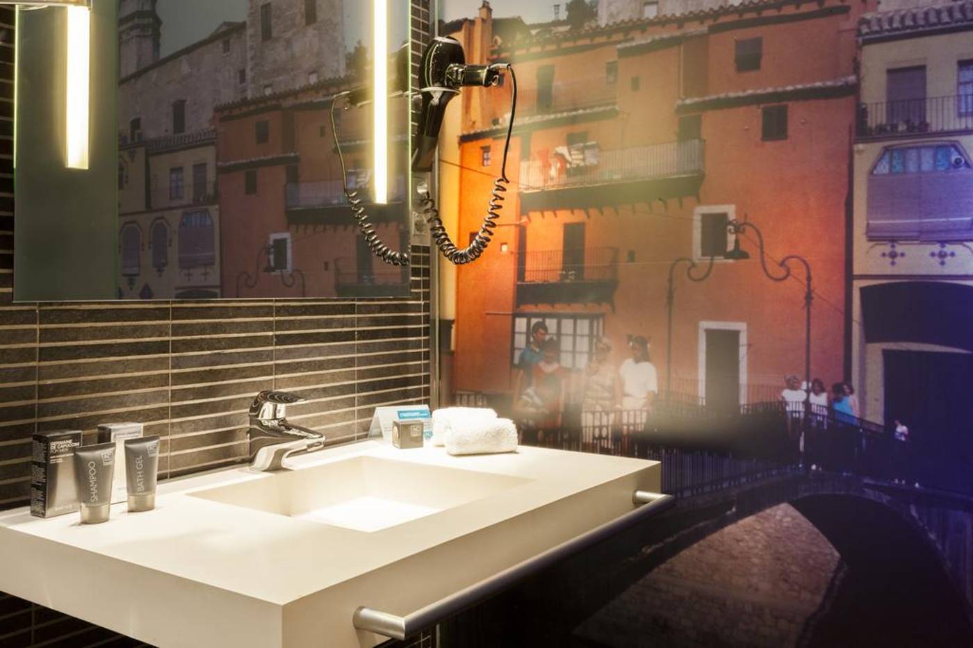 Hotel-Palau-de-Bellavista-Girona-by-URH-Room-16