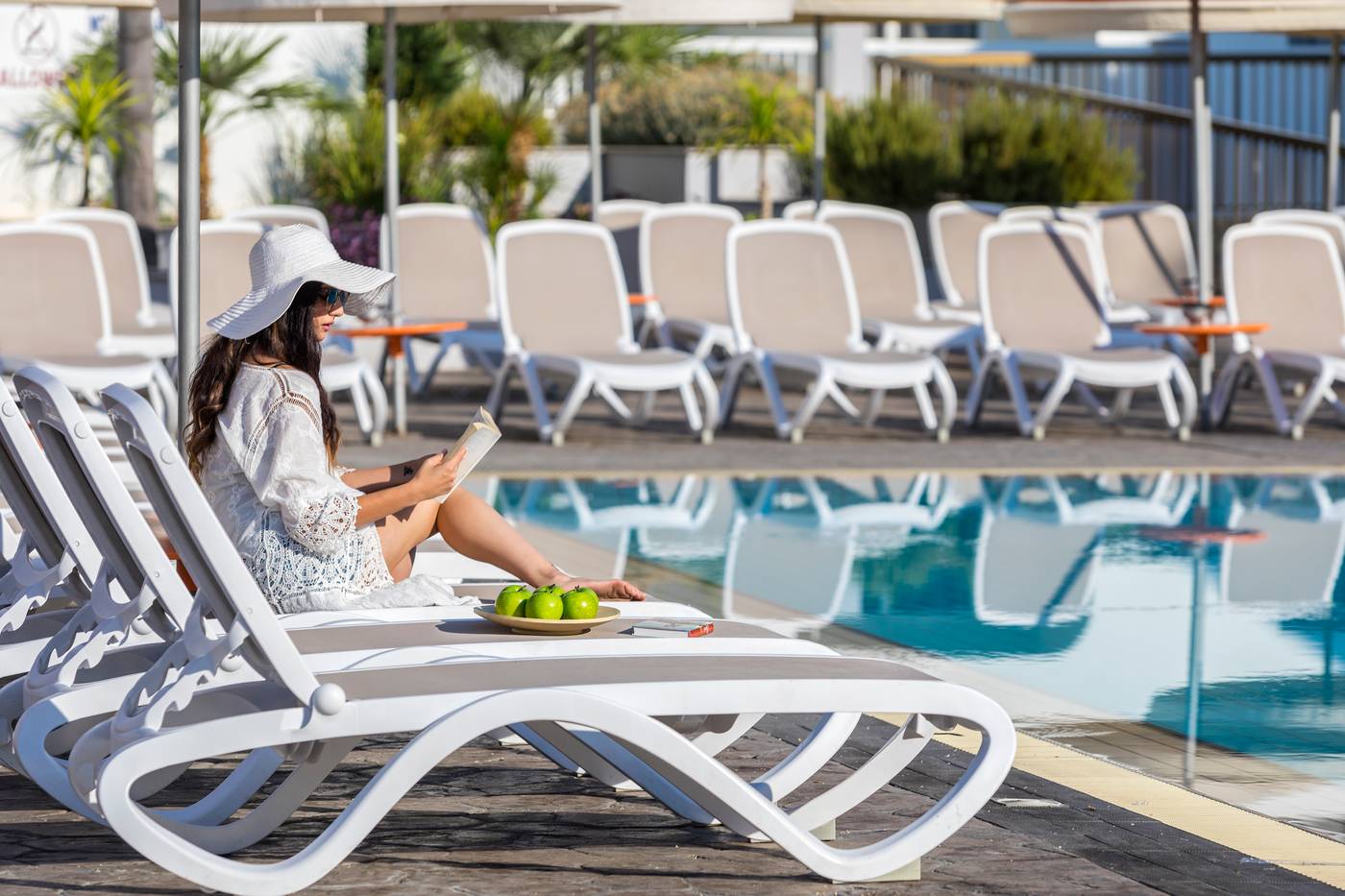 Christabelle-Hotel-Apartments-Pool-16