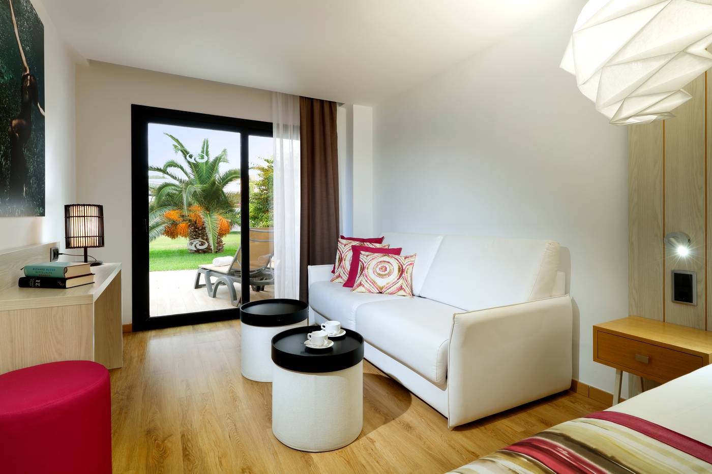 Grand-Palladium-White-Island-Resort---Spa-Room-23