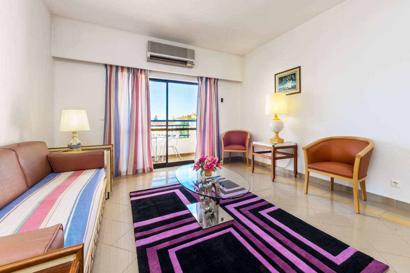 Tropical-Sol-Room-13