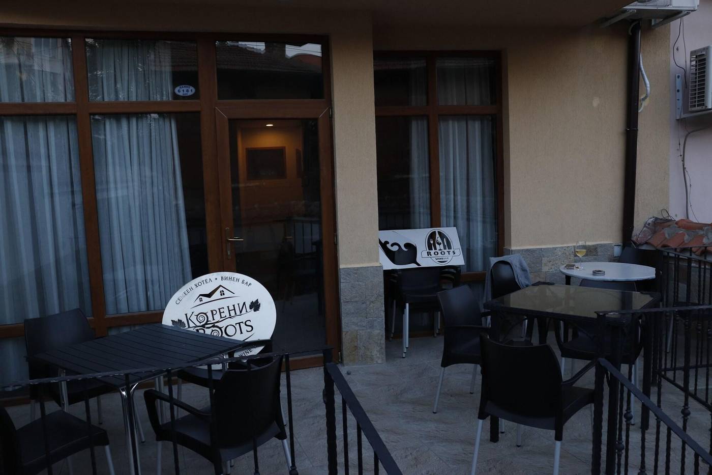 Roots Hotel & Wine Bar-Bulgaria-PLOVDIV-Room-8