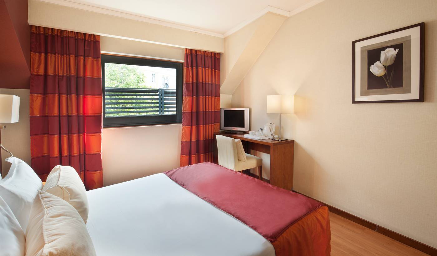 Turim-Europa-Hotel-Room-5