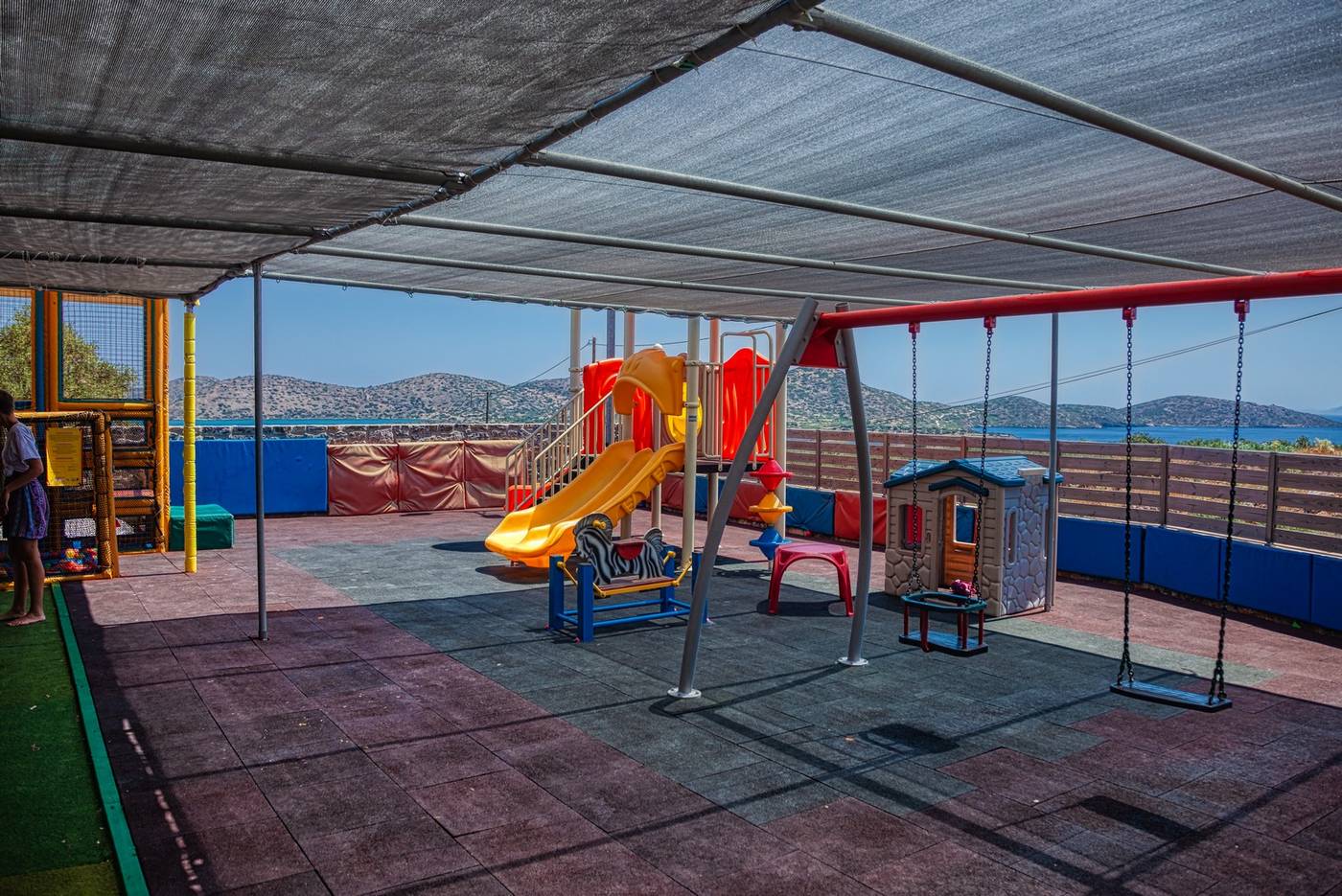 Elounda-WaterPark-Residence-Sports-and-Entertainment-72