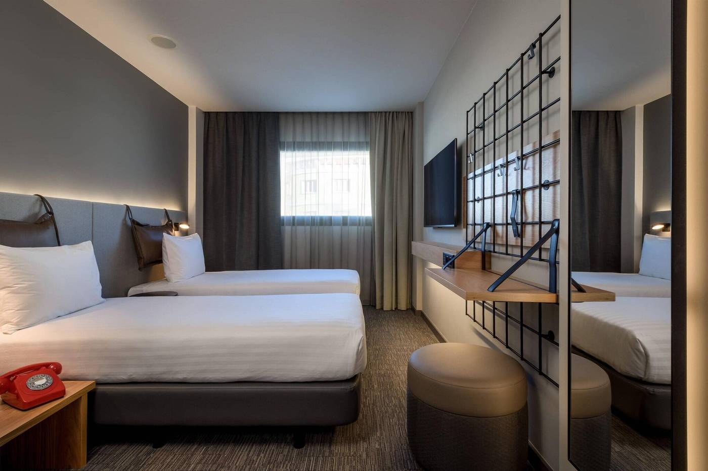 Moxy-Lisbon-City-Room-39