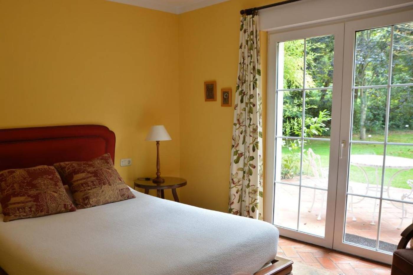 El Habana-Spain-LLANES-Room-1