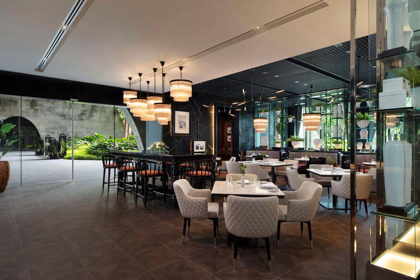 Sindhorn-Kempinski-Bangkok-Restaurant-18