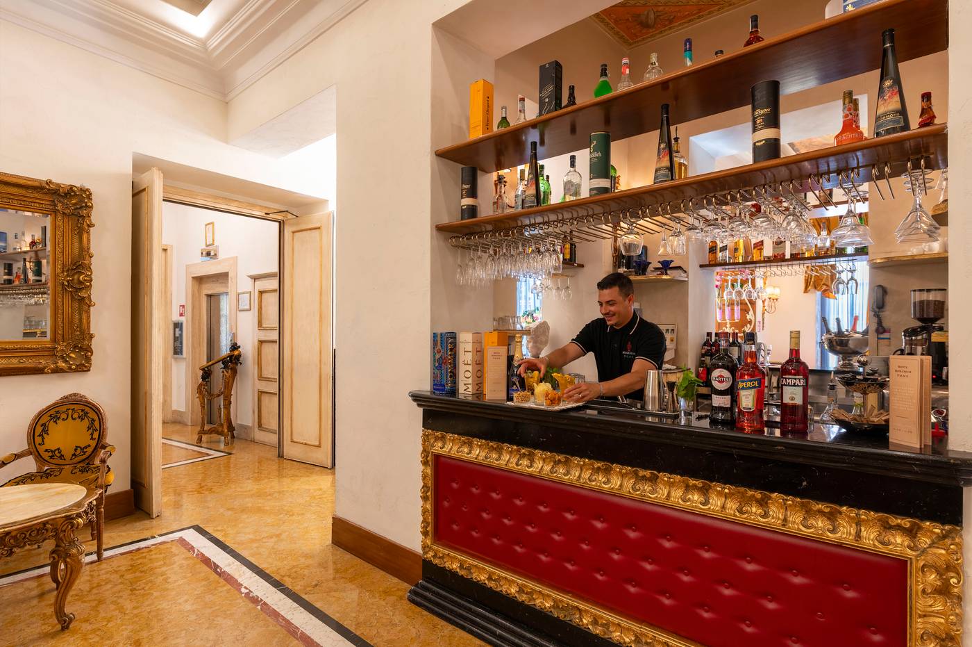 Romanico-Palace-Luxury-Hotel---Spa-Bar-10