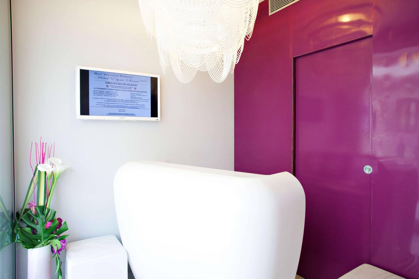 Elysee-Secret-Lobby-22