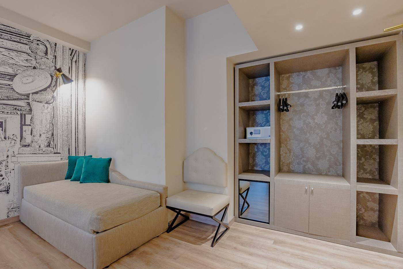 Grand-hotel-Mediterraneo-Room-46