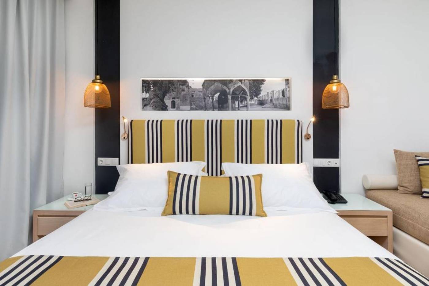 Alexia-Premier-City-Hotel-Room-17