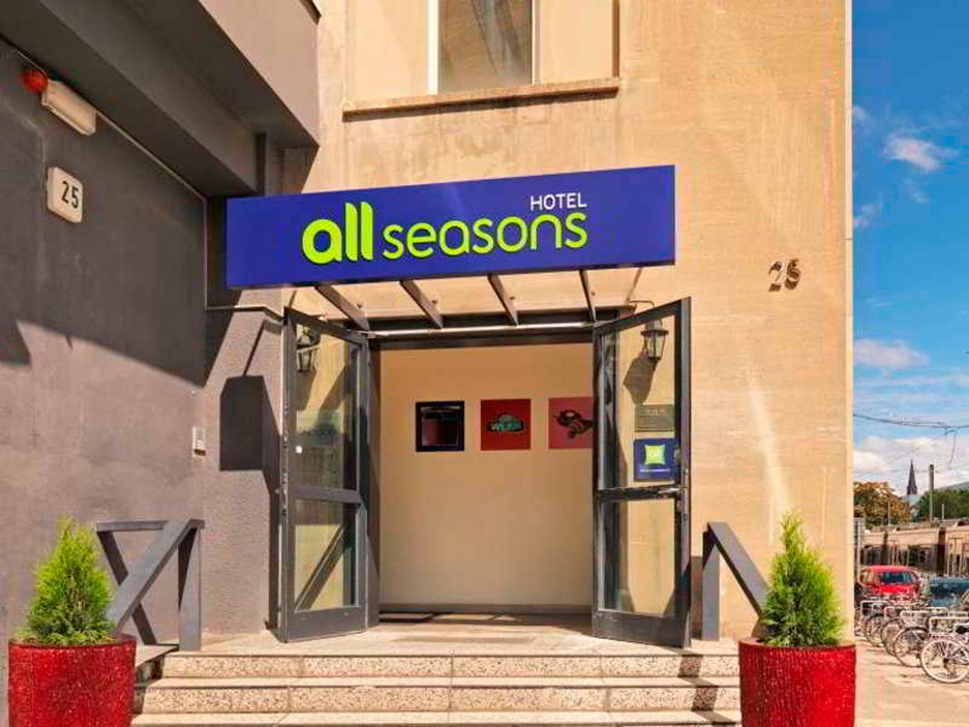 greet-Berlin-Alexanderplatz-General-view-42