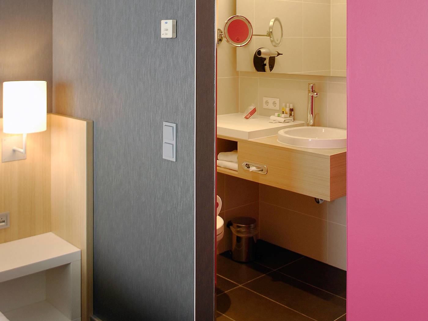 Mercure-Amsterdam-City-Hotel-Room-47