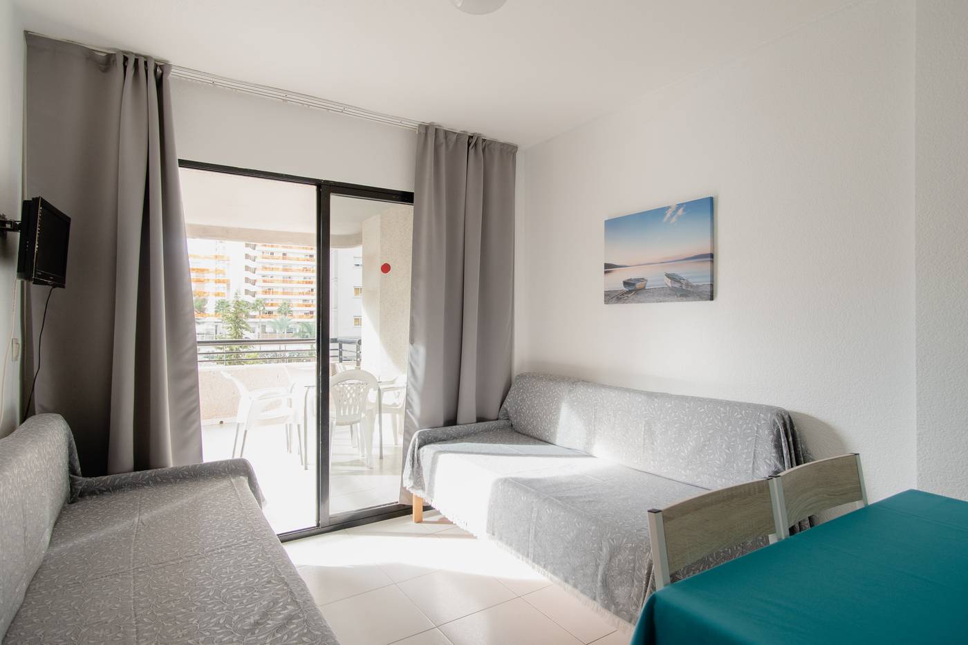 Luxmar-Apartments-Room-17