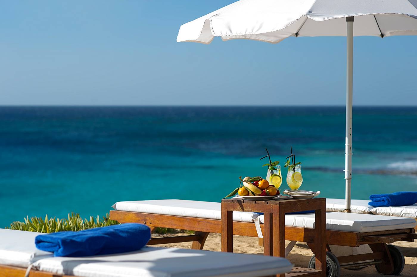 Grecian-Sands-Hotel-Beach-63