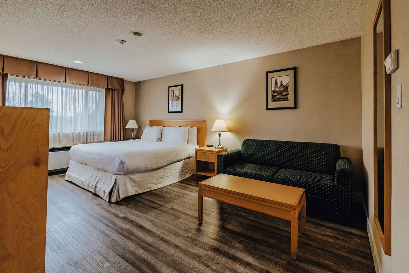 SureStay Plus Hotel by Best Western Coquitlam-Canada-COQUITLAM (VANCOUVER AREA)-Room-4