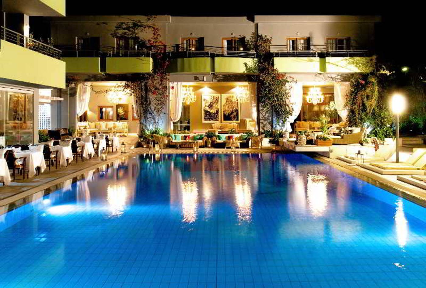 La-Piscine-Art-Hotel---Adult-Only-Pool-15