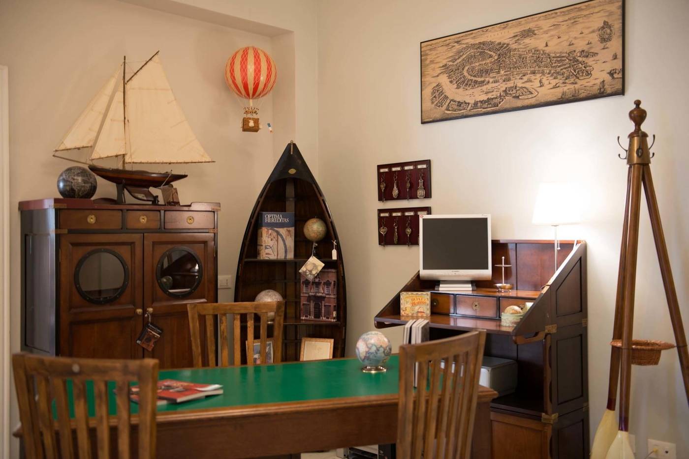 Authentic-Sweet-Home-Room-37