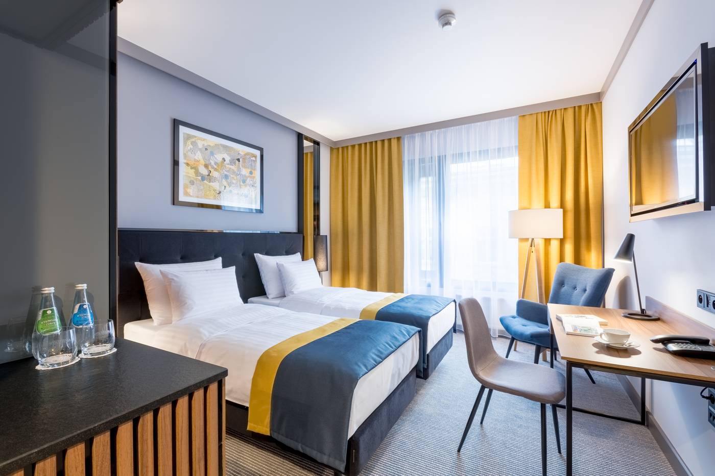 Grand-Ascot-Hotel-Room-10