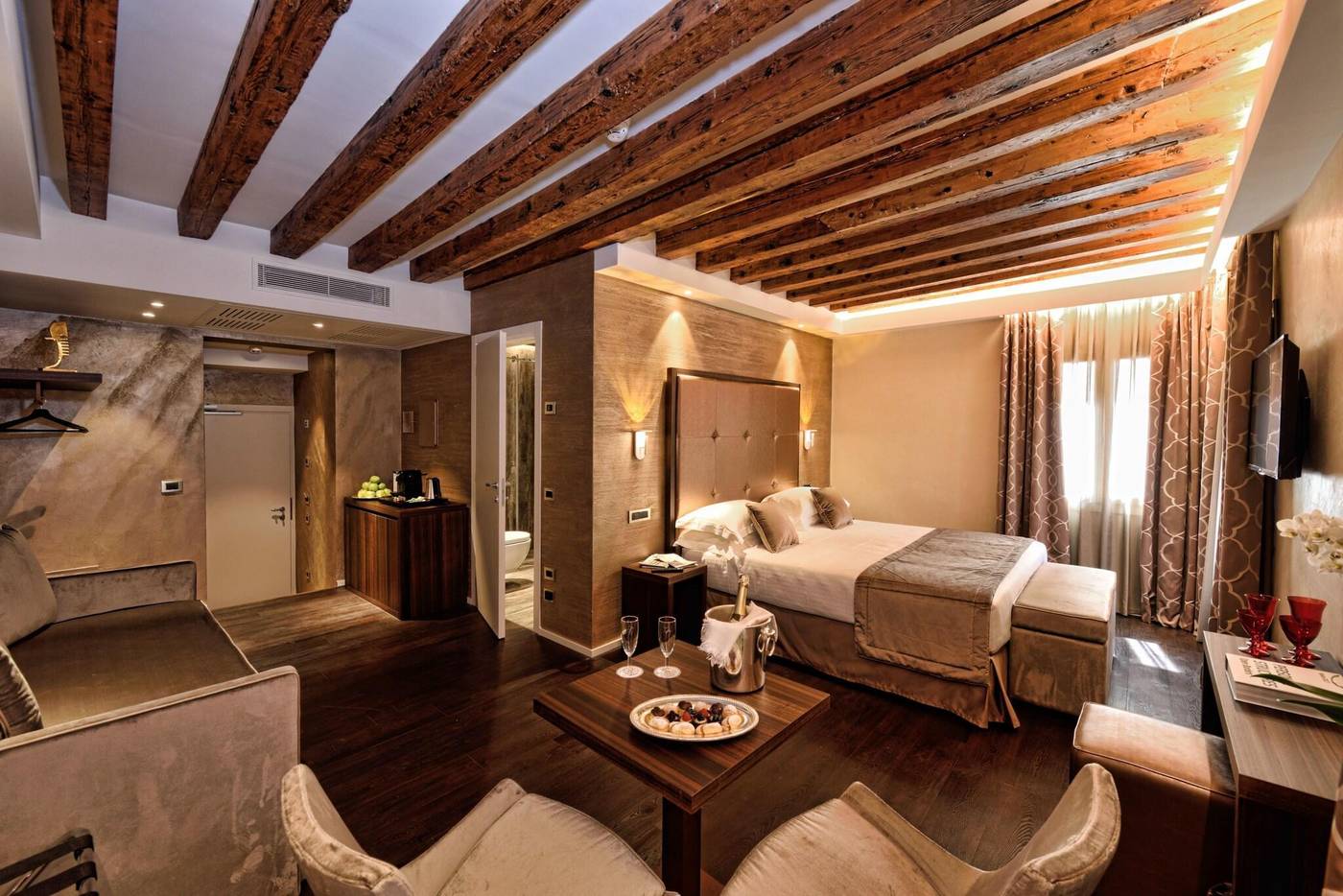 Rosa-Salva-Hotel-Room-11