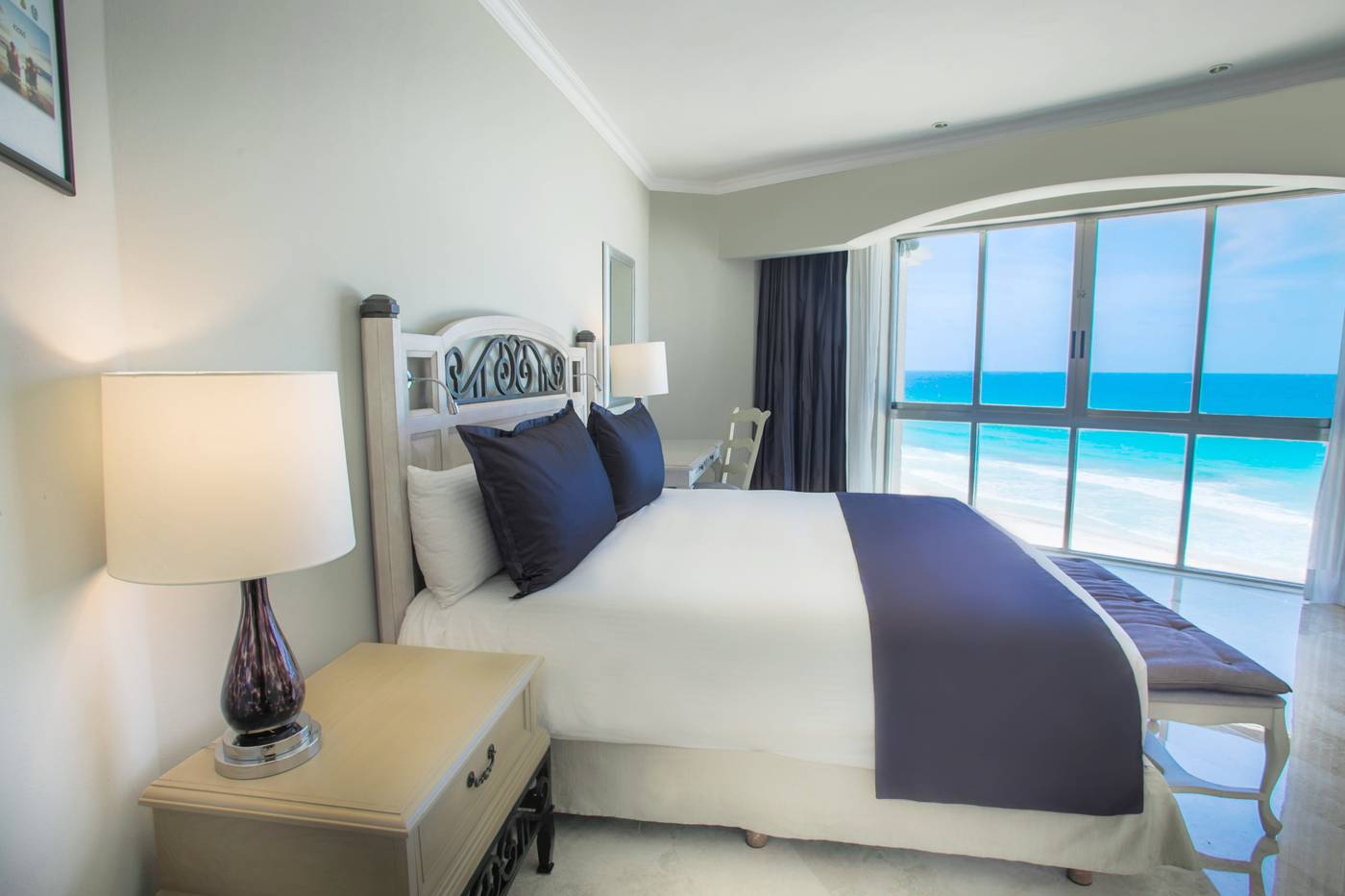 Sandos-Cancun-Lifestyle-Resort---Adults-Recommended-Room-17