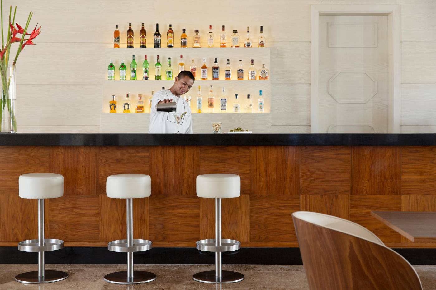 Beloved-Playa-Mujeres-Bar-15