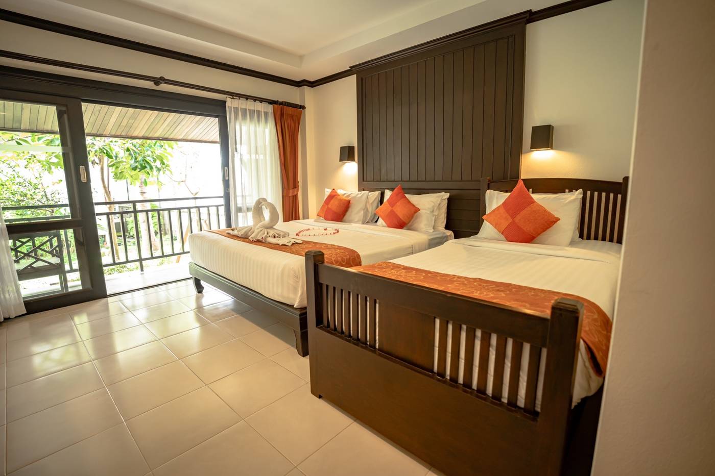 Am-Samui-Palace--SHA---Room-9