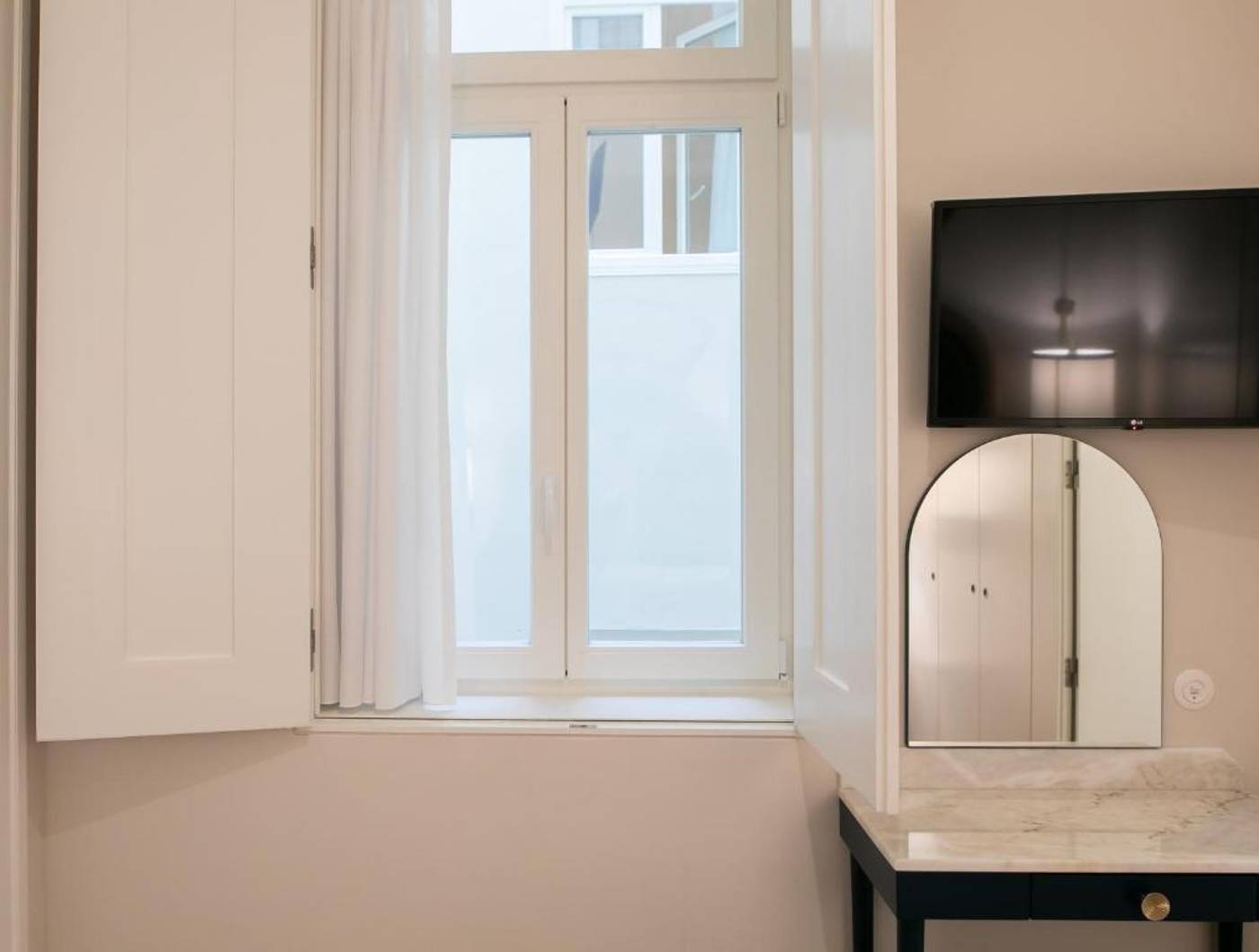 The-Lift-Apartments-by-Ridan-Hotels-Room-28