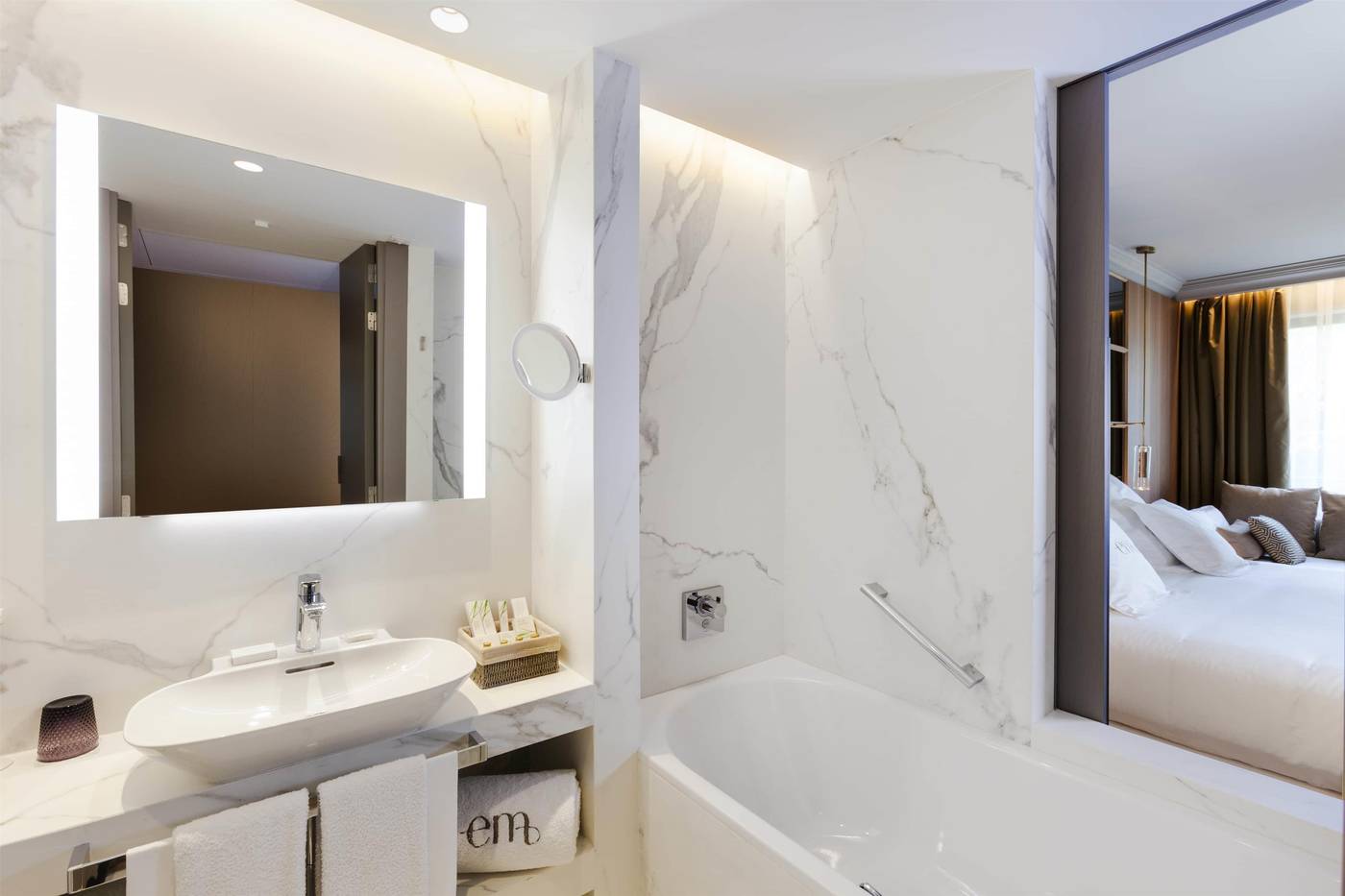 Barcelo-Emperatriz-Room-43