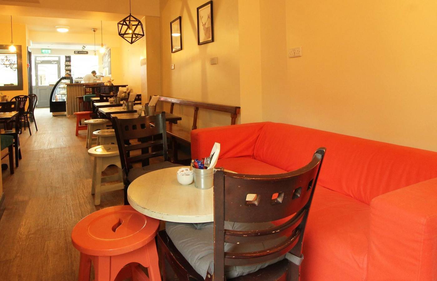 Tom-Dick-and-Harriet-s-Room-6