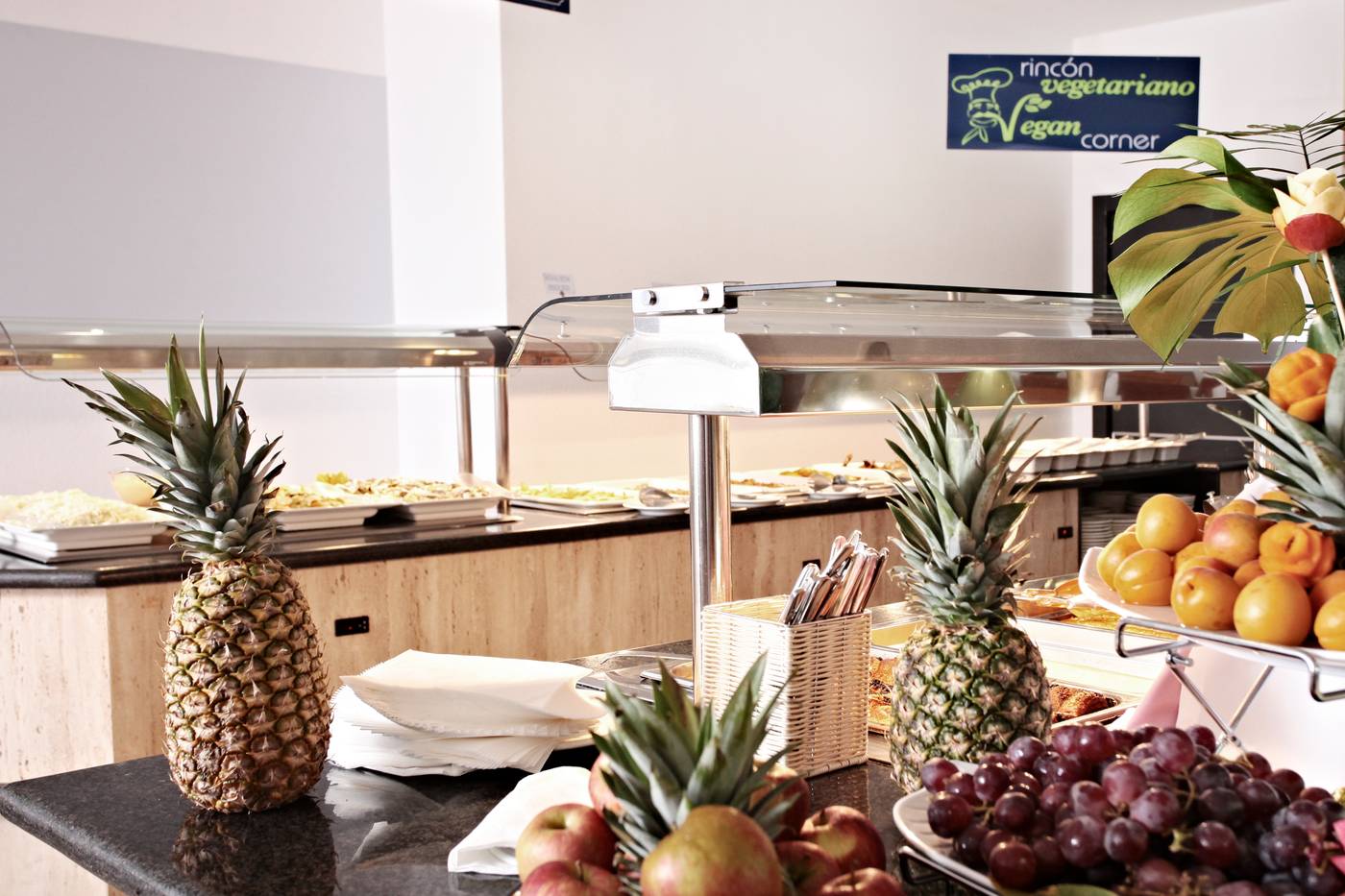Sandos-Benidorm-Suites-Restaurant-25