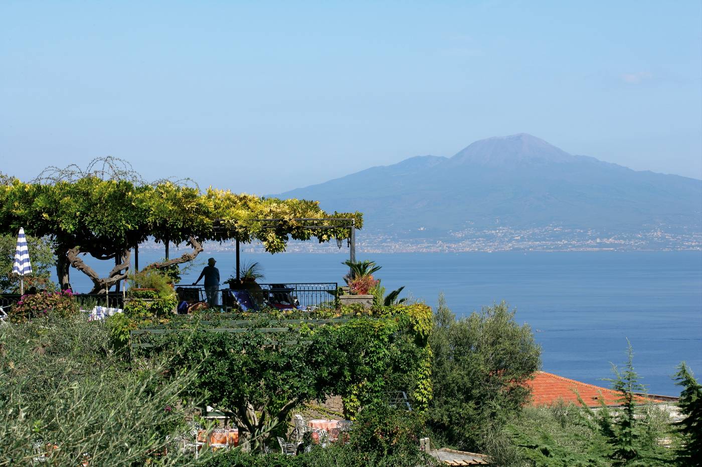 Grand-Hotel-Capodimonte-Terrace-57