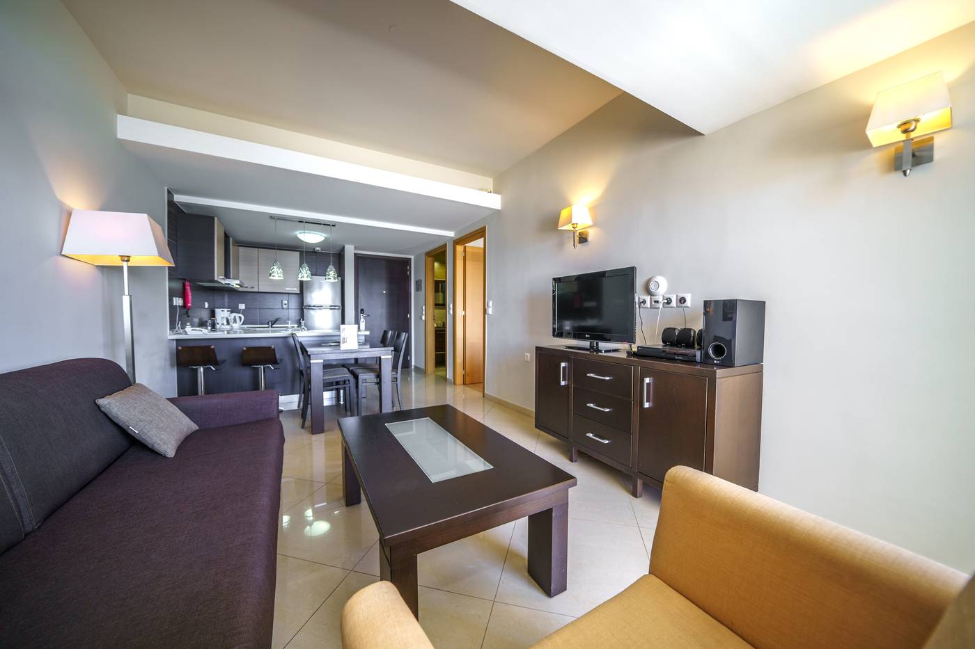 Macaris-Suites-and-Spa-Room-14