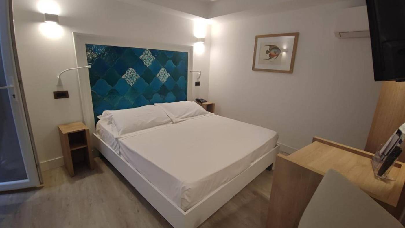Splendid-Hotel-Taormina-Room-15