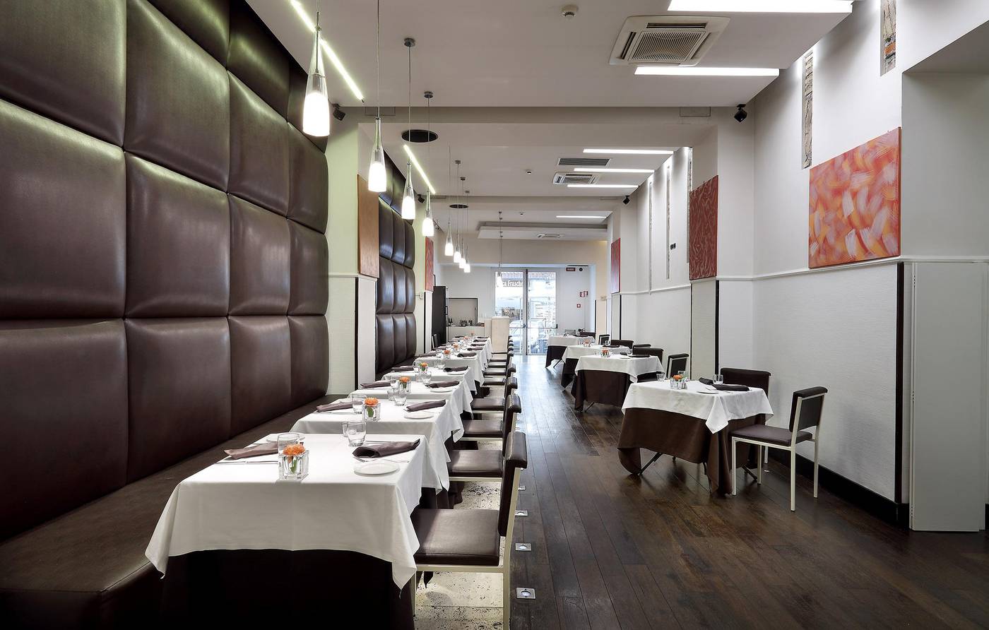 International-Palace-Restaurant-38