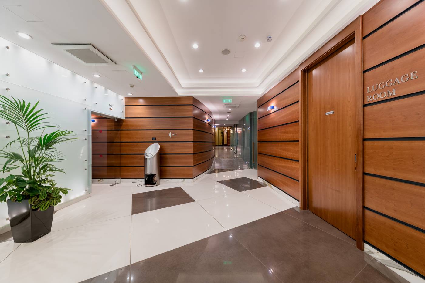 Hotel Dubrovnik-Croatia-Zagreb-Lobby-8