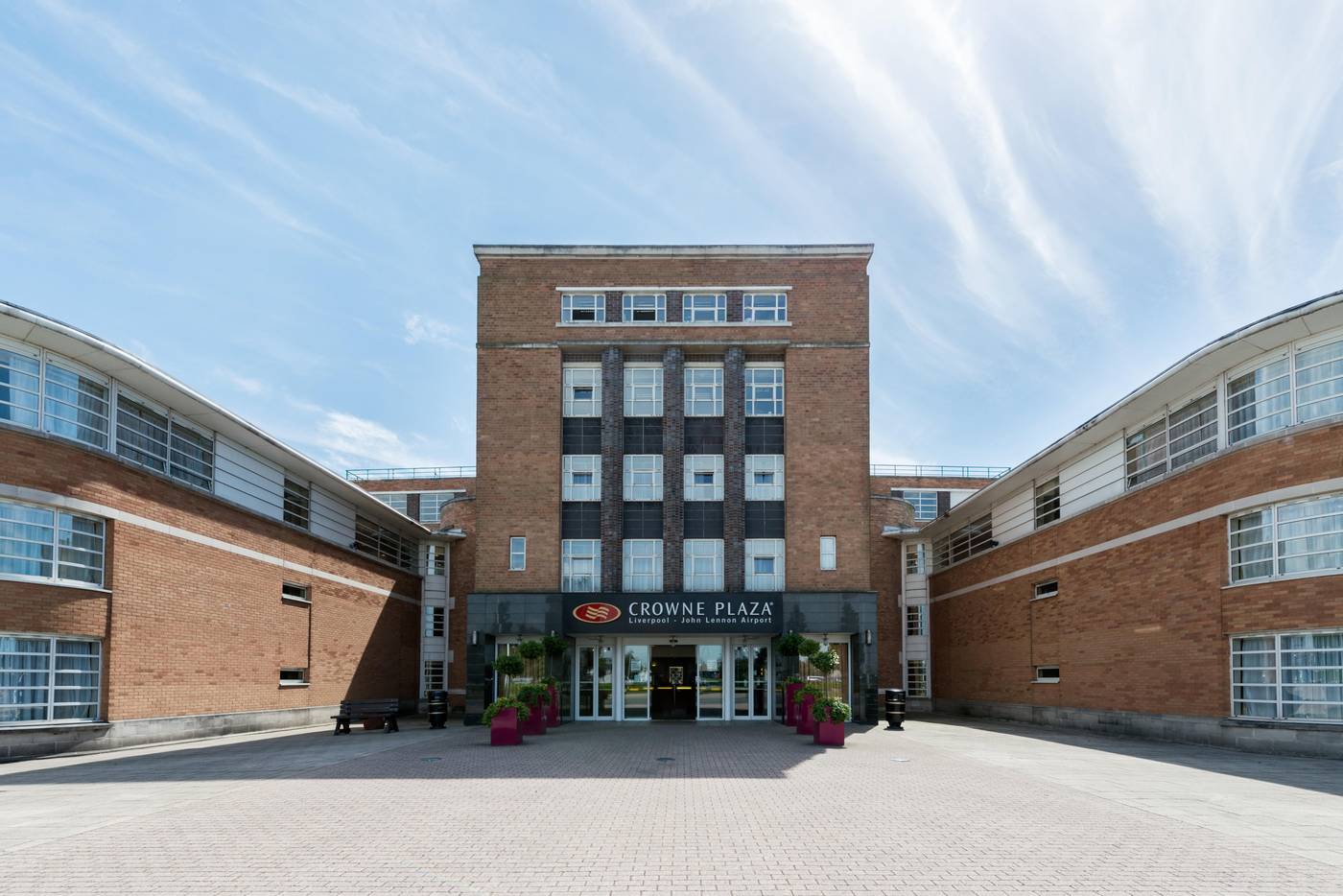 Crowne Plaza Liverpool John Lennon Airport-United Kingdom-Liverpool-General view-6